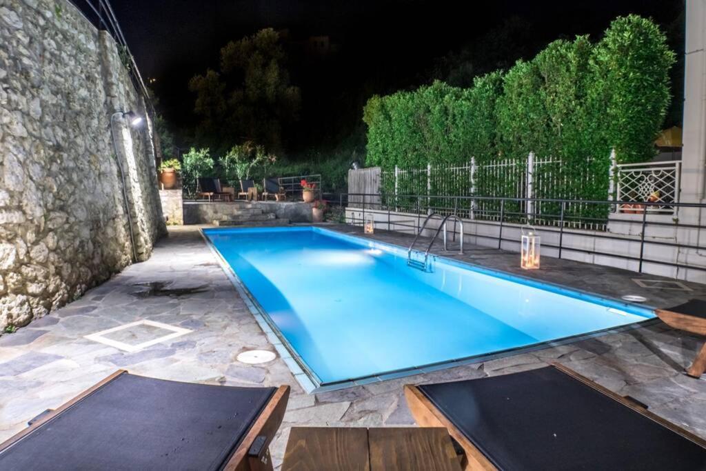 Villa Ventus, 40Sqm Private Pool & Hot Tub! Roussospítion Buitenkant foto