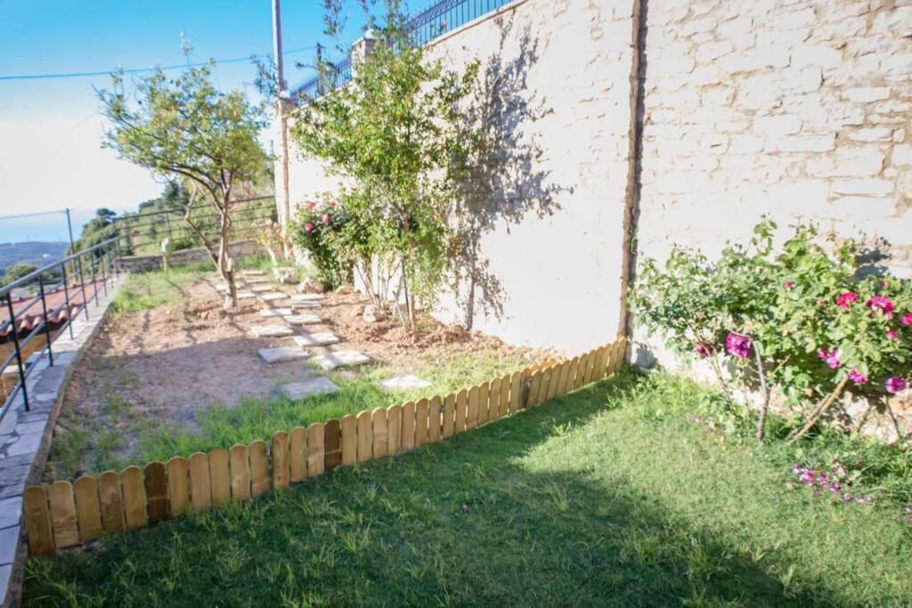 Villa Ventus, 40Sqm Private Pool & Hot Tub! Roussospítion Buitenkant foto