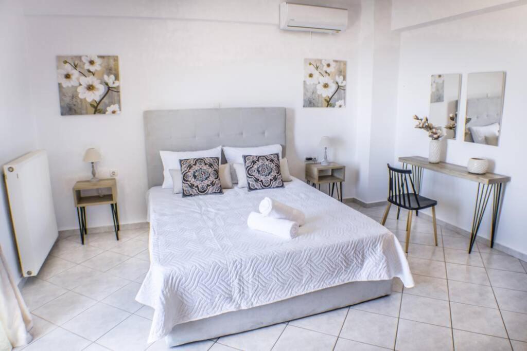 Villa Ventus, 40Sqm Private Pool & Hot Tub! Roussospítion Buitenkant foto