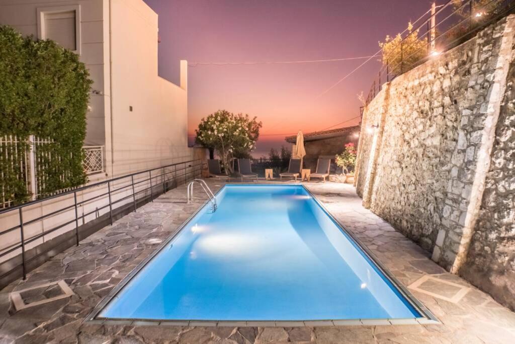 Villa Ventus, 40Sqm Private Pool & Hot Tub! Roussospítion Buitenkant foto